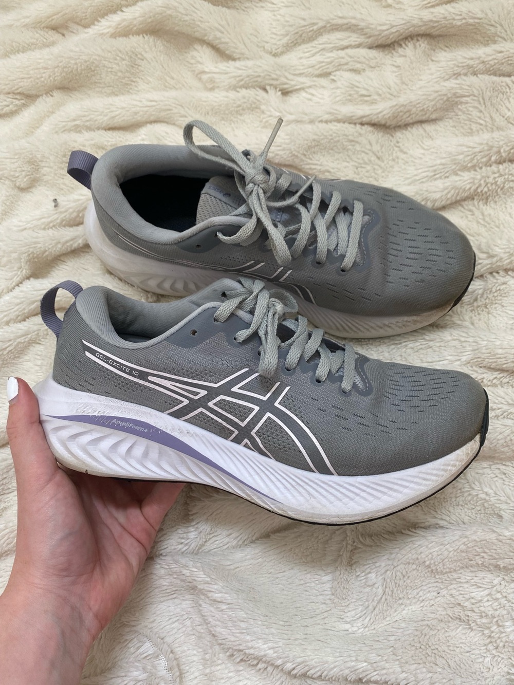 ASICS Women's Gel-Excite 10 running Piedmont Grey/white Sz 7 wide